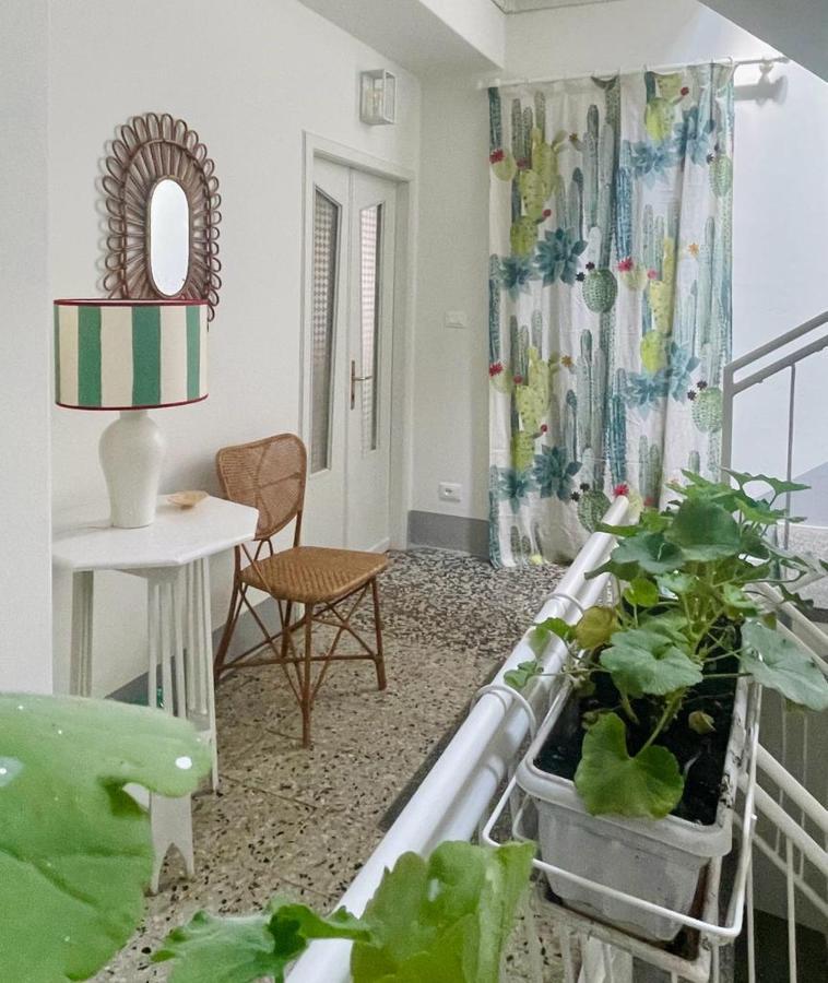 Miralago Casa Vacanze Riva di Solto Exterior foto