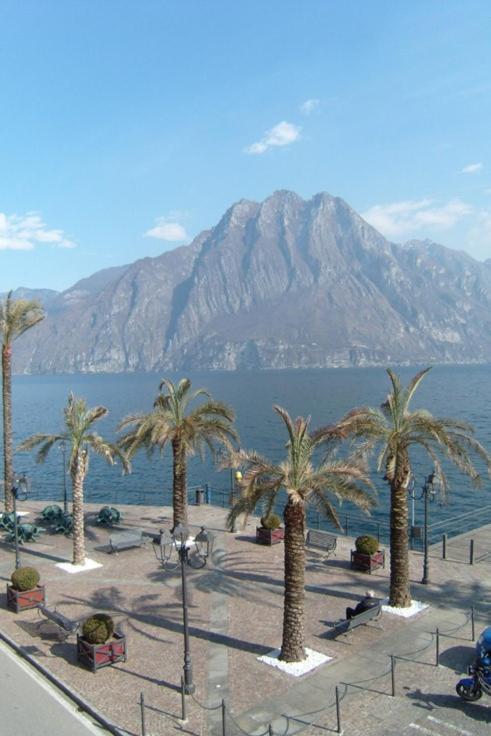 Miralago Casa Vacanze Riva di Solto Zimmer foto